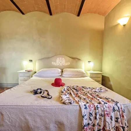 Isa-residence With Swimming-pool In *