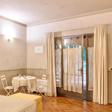 Isa-residence With Swimming-pool In 3*
